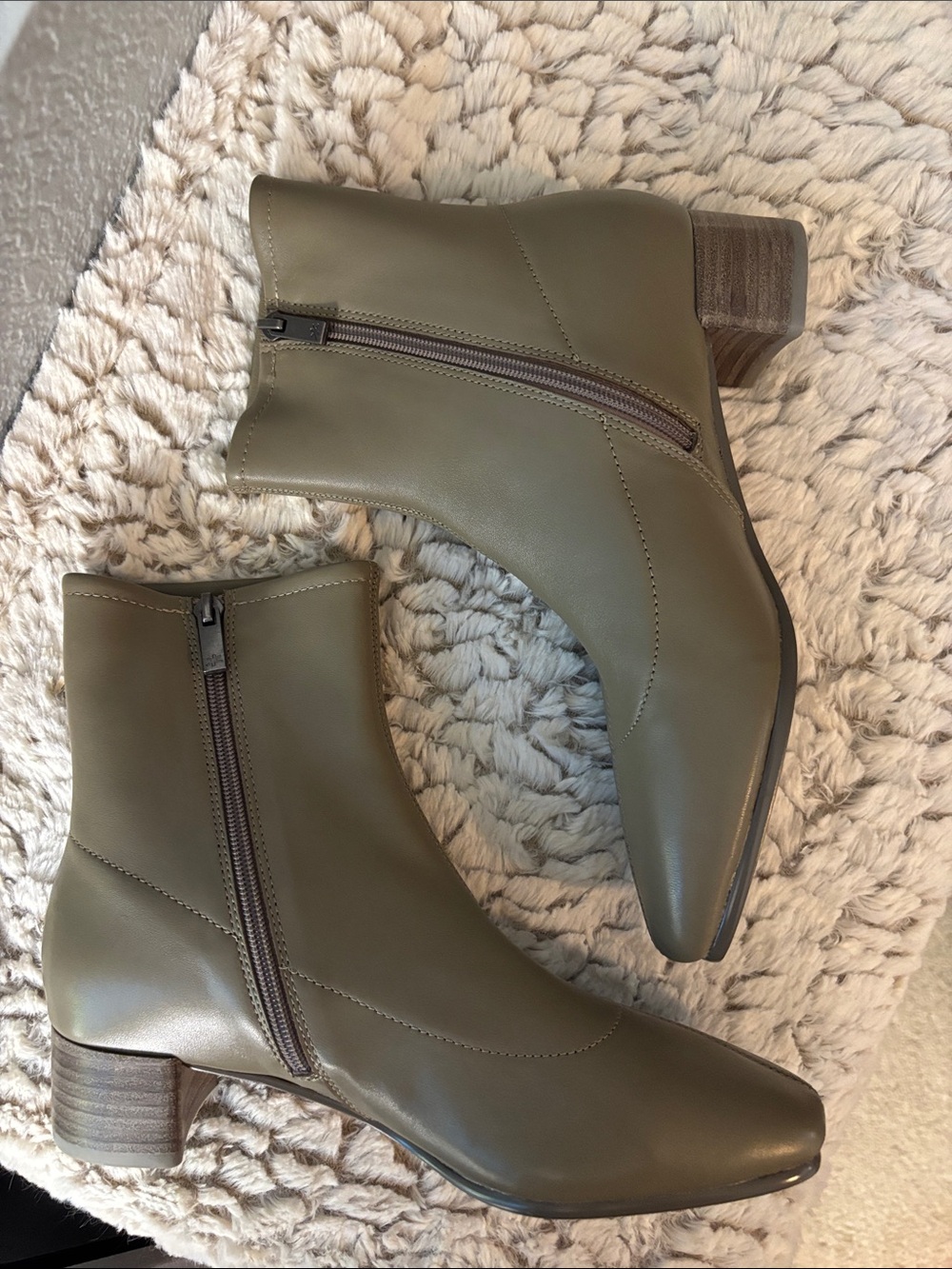 👢SPLENDID soft glove-tanned leather Betty Bootie/ankle boot medium heel ERMINE - Picture 4 of 16